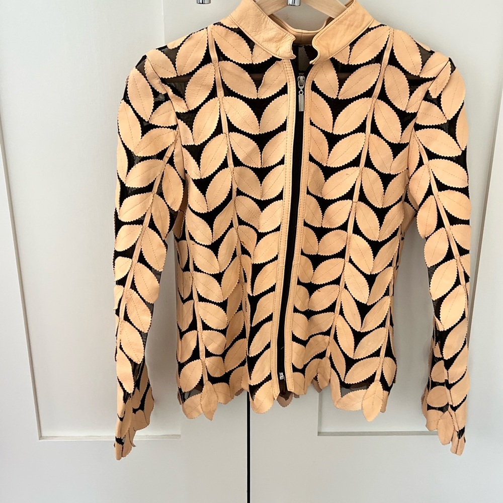 Leaf Patterned Tan and Black Women's Jacket
